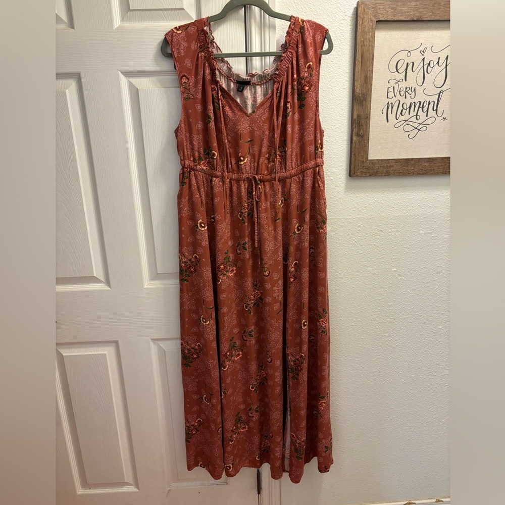 Torrid Size 1 Rusty Brown Dress with Slits and Tie at Waist